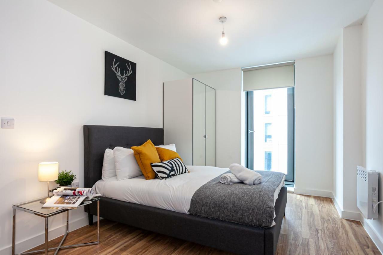 X1 Apartments Salford Quays 외부 사진