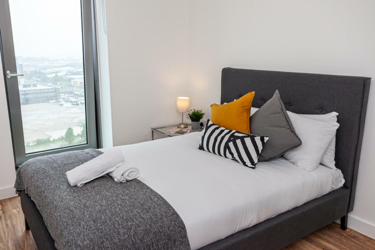 X1 Apartments Salford Quays 외부 사진